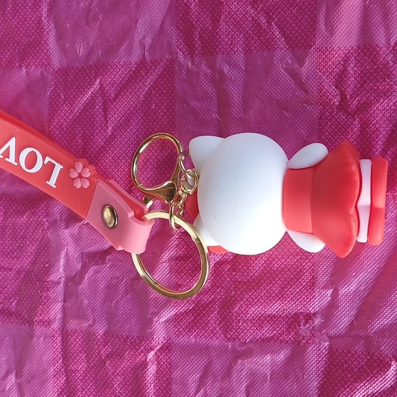Hello Kitty Keychain - Picture 2 of 2